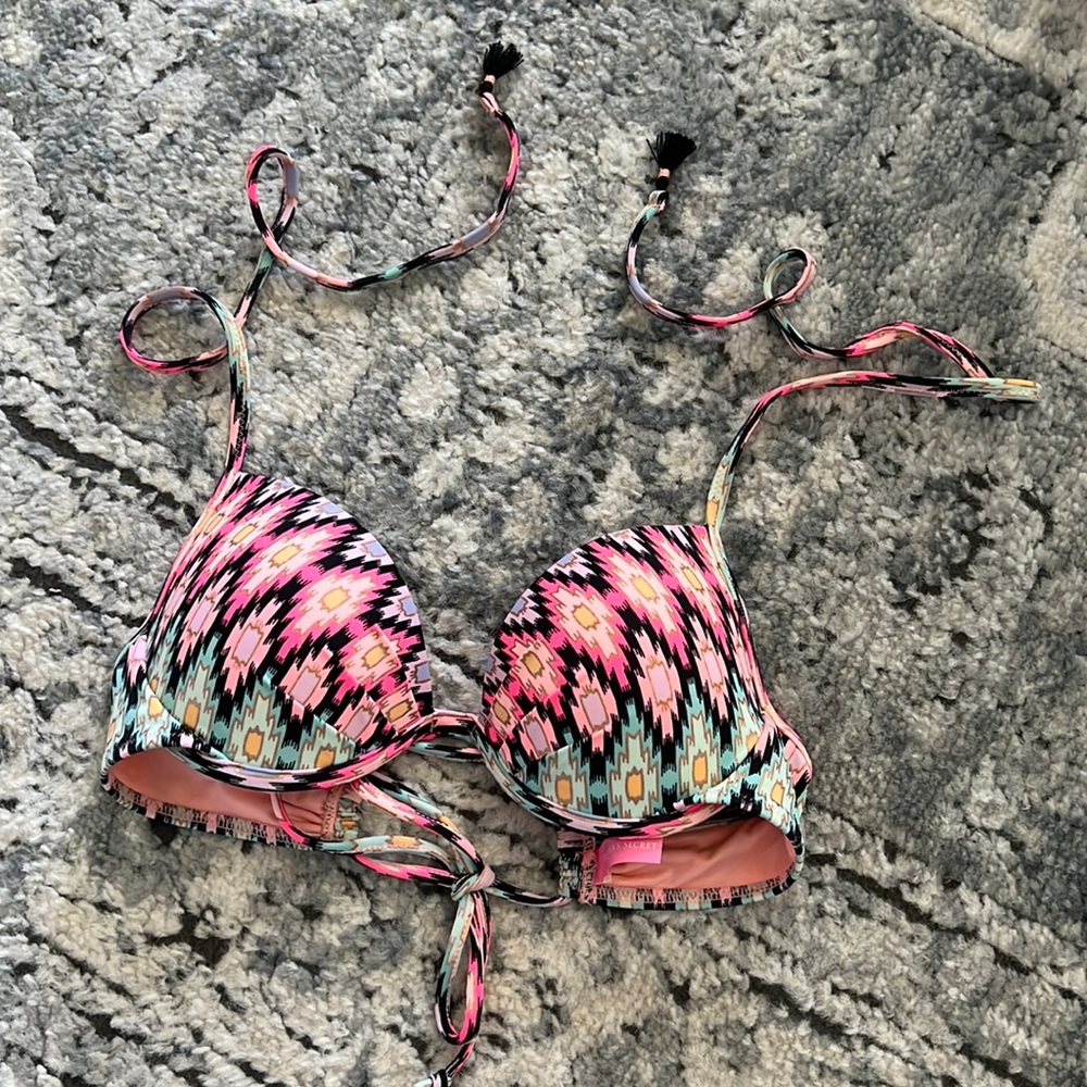 Victoria’s Secret THE FABULOUS Push Up Bikini Top Tassel Halter Ikat 34A 36A 32A